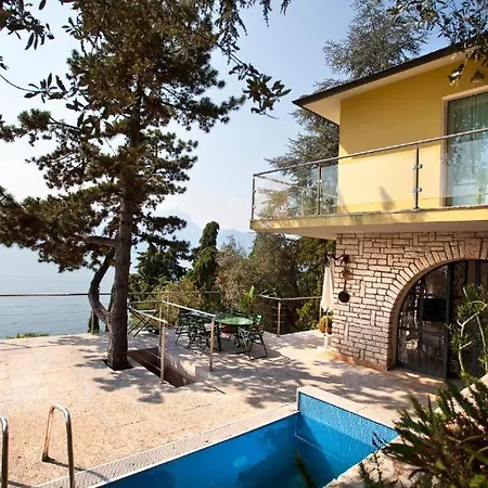 Willa Vista Lago *