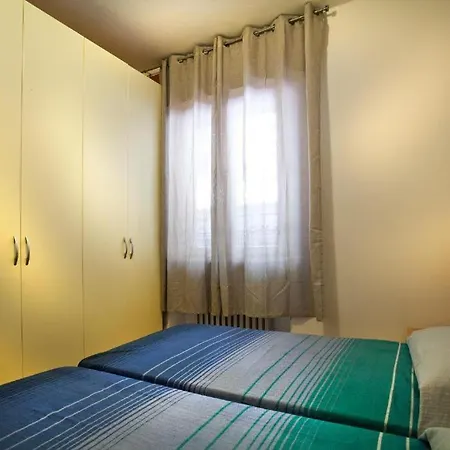 Vista Lago * 托里德尔贝纳科