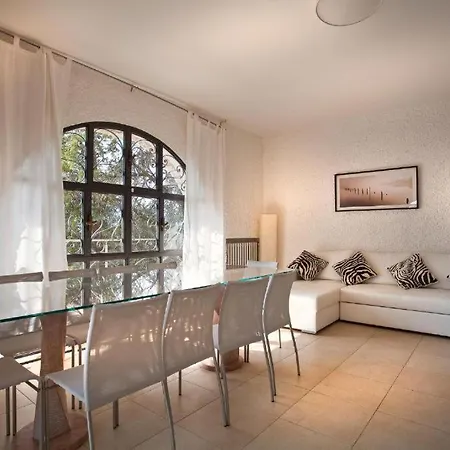 Vista Lago توري ديل بيناكو