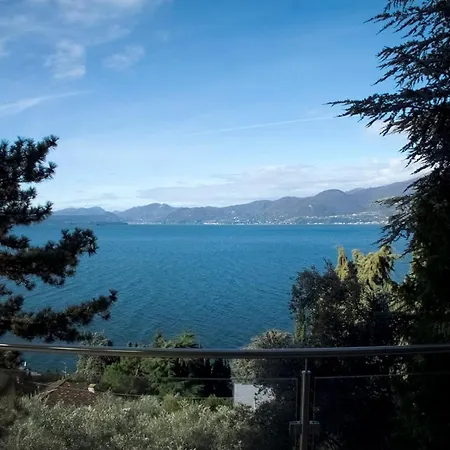 Vista Lago توري ديل بيناكو