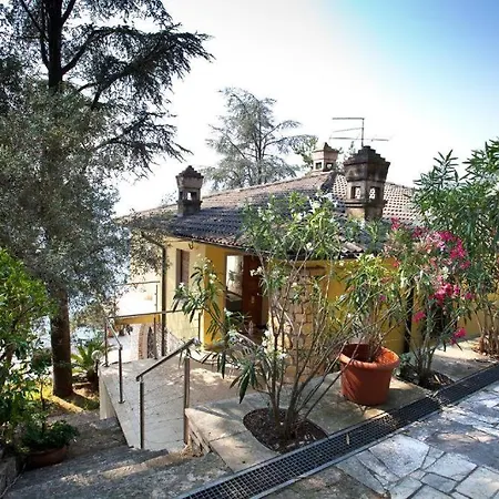 Vista Lago Willa